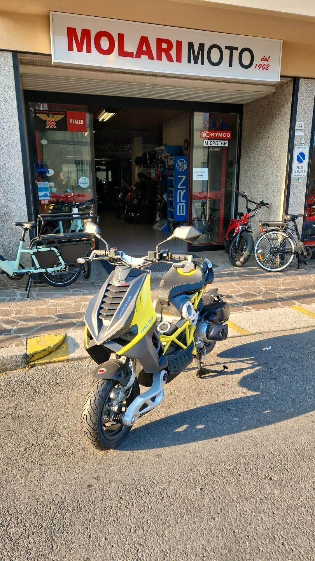 Italjet Dragster 125 KM0 a Euro 4490 - nei colori giallo/antracite o nero/grigio