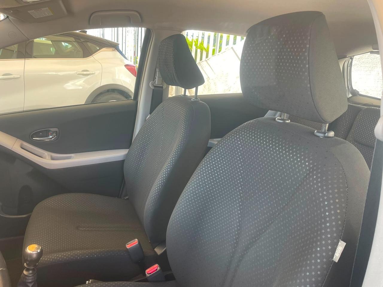 Toyota Yaris 1.4 D-4D DPF 5 porte Sol