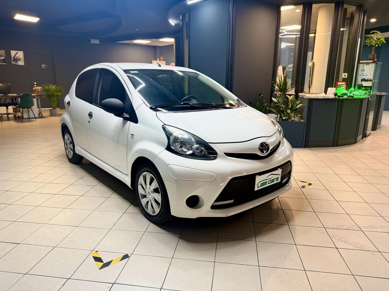 Toyota Aygo 1.0 12V VVT-i 5 porte Active Connect
