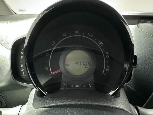 TOYOTA Aygo Connect 1.0 VVT-i 72 CV 5 p x-clusiv