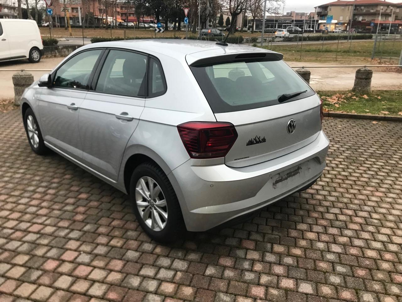 Volkswagen Polo 5p 1.0 evo Comfortline 80cv pdc navi tagliandata