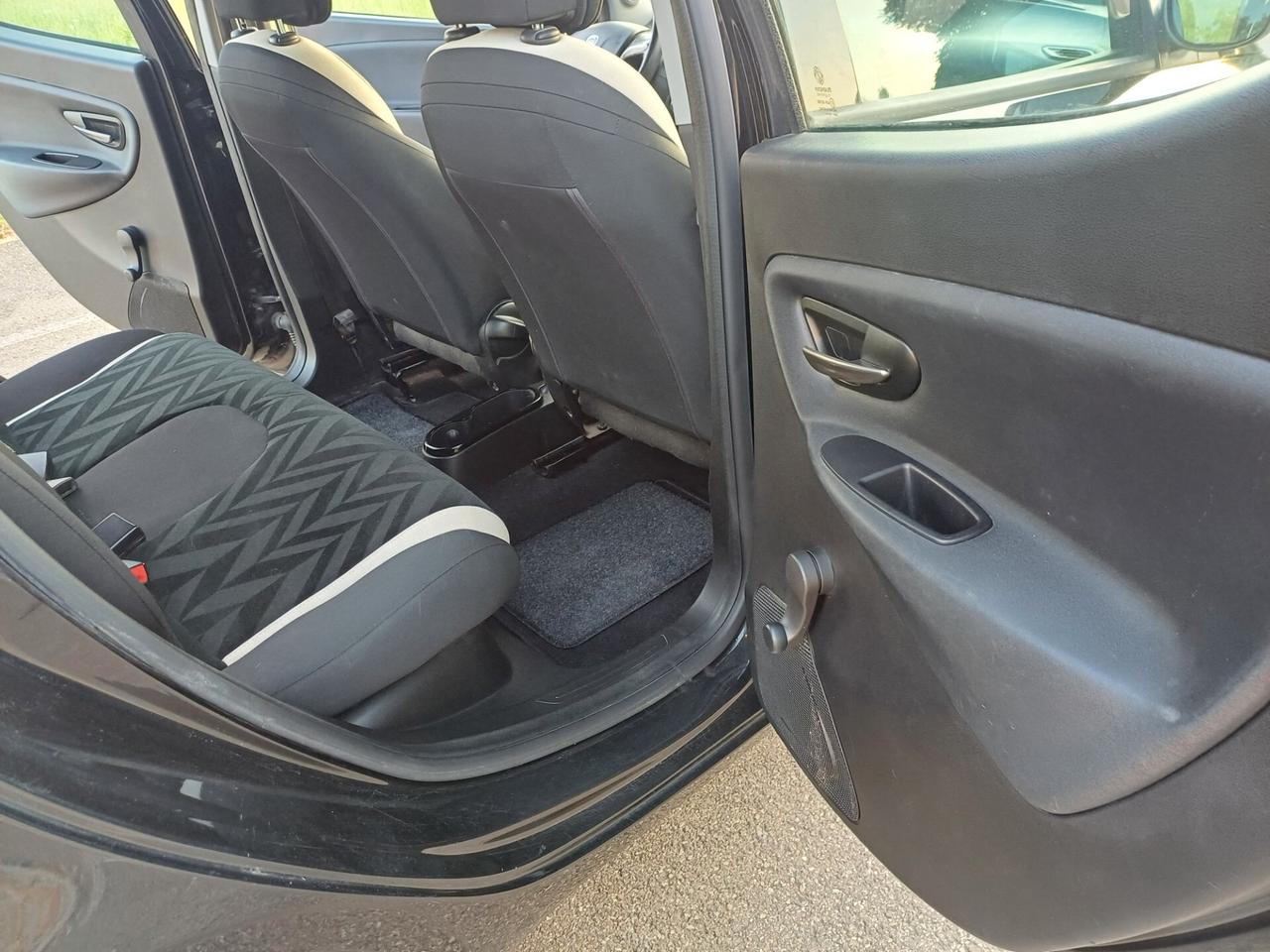 Lancia Ypsilon 1.2 69 CV 5 porte GPL Ecochic Gold