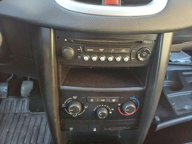 Peugeot 207 207 5p 1.4 8v X-Line FL
