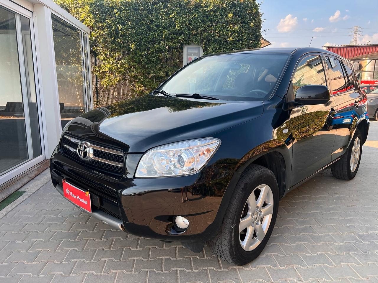 Toyota RAV 4 RAV4 2.2 D-4D 136 CV Sol