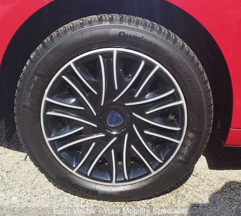 Lancia Ypsilon 1.2 69cv Start& Stop Gold