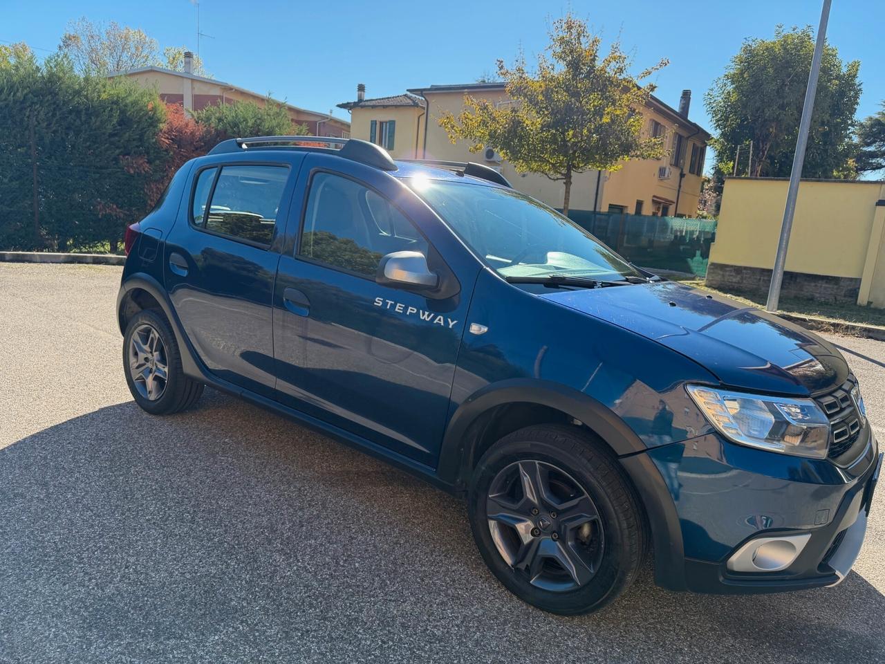 Dacia Sandero Stepway 0.9 tce - NEOP. - 12 MESI DI GARANZIA -