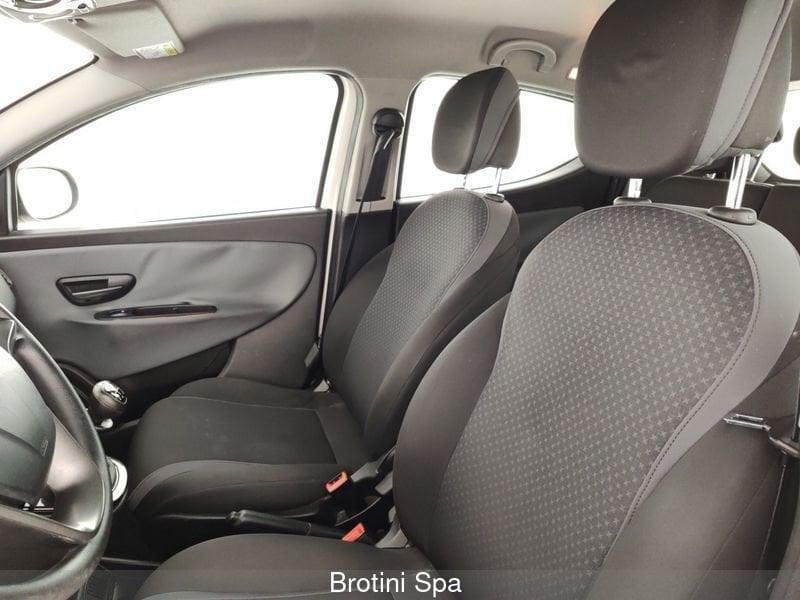 Lancia Ypsilon Ypsilon 1.2 69 CV 5 porte Elefantino