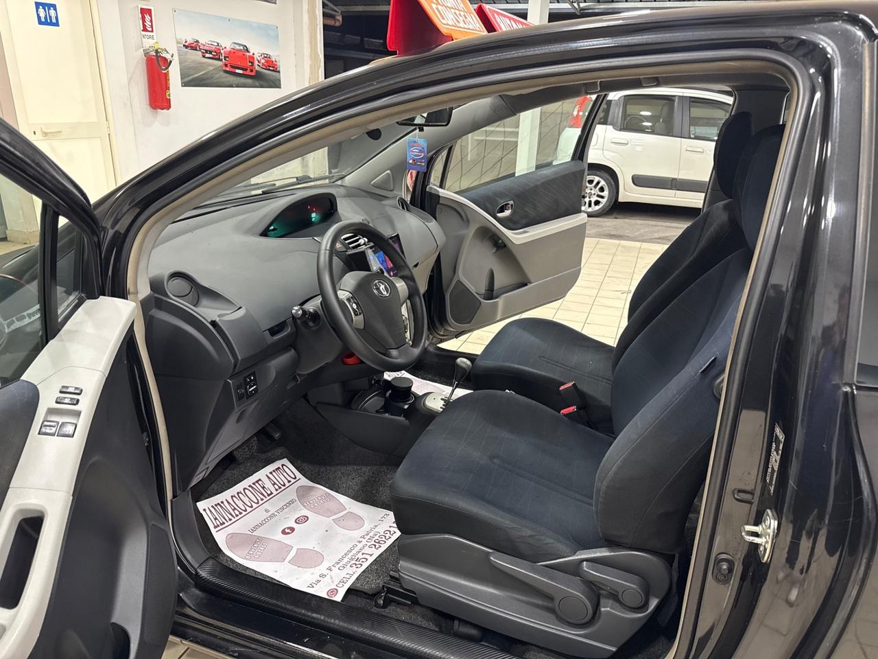 Toyota Yaris 1.3 automatica full optional