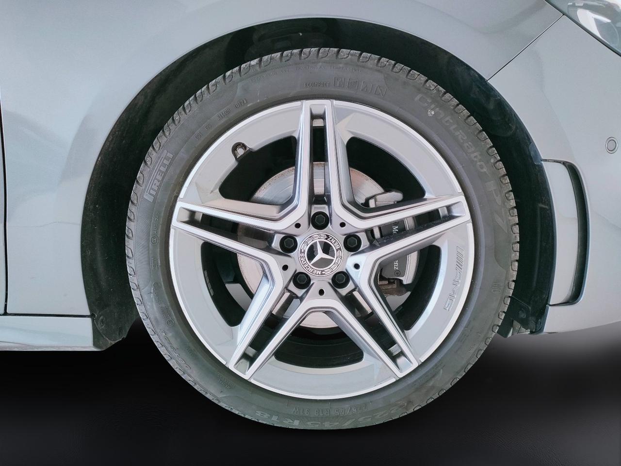 Mercedes-Benz Classe B - W247 2023 - B 180 d AMG Line Advanced Plus auto