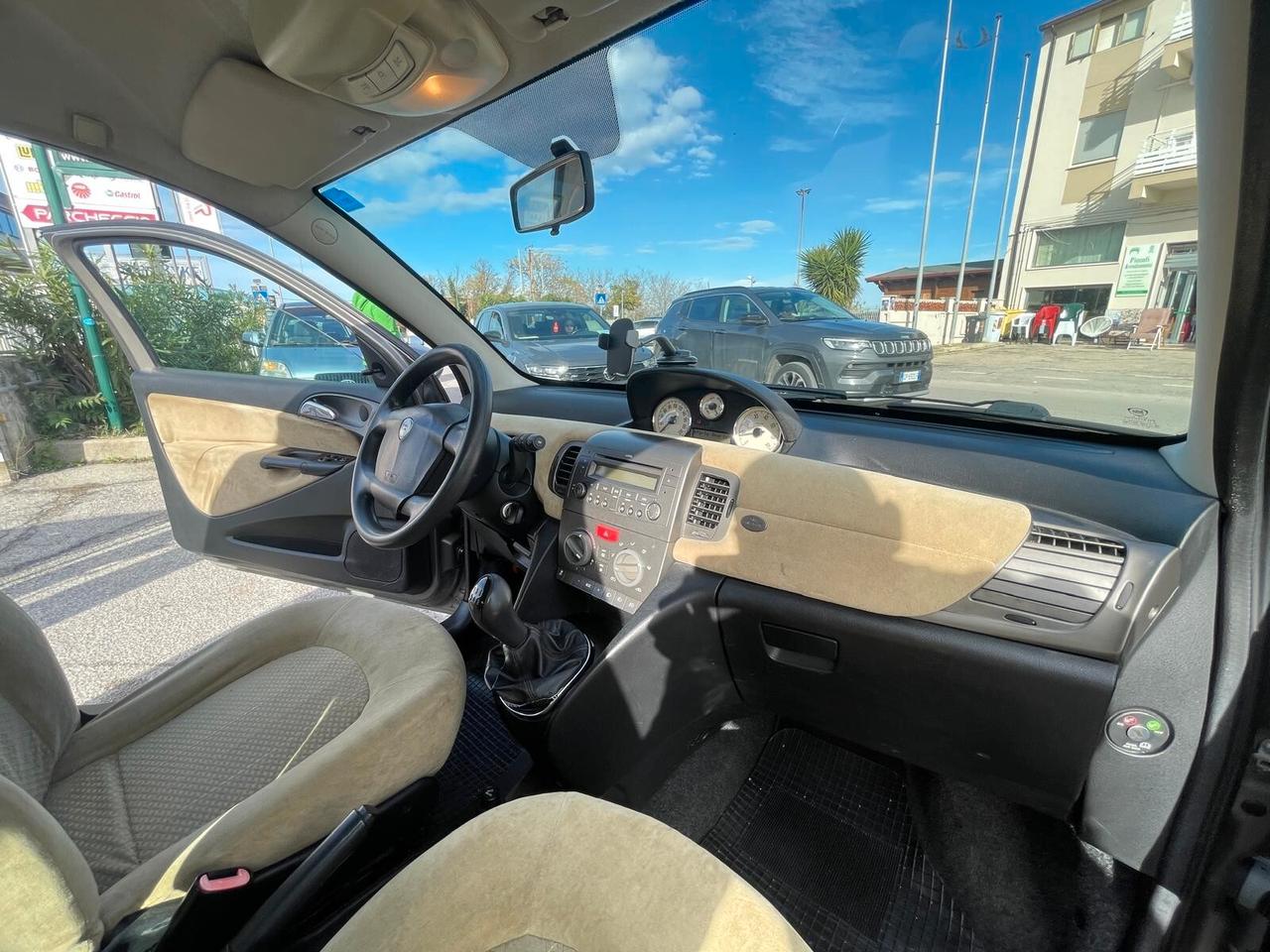 Lancia Ypsilon 1.3 Multijet 16V Platino