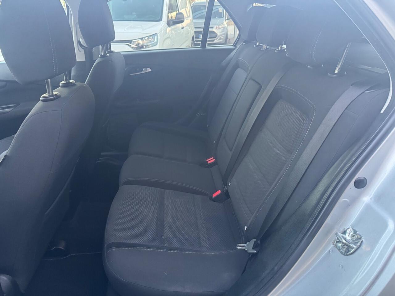 Fiat Tipo 1.6 Mjt SW Lounge Navi Retro Carplay