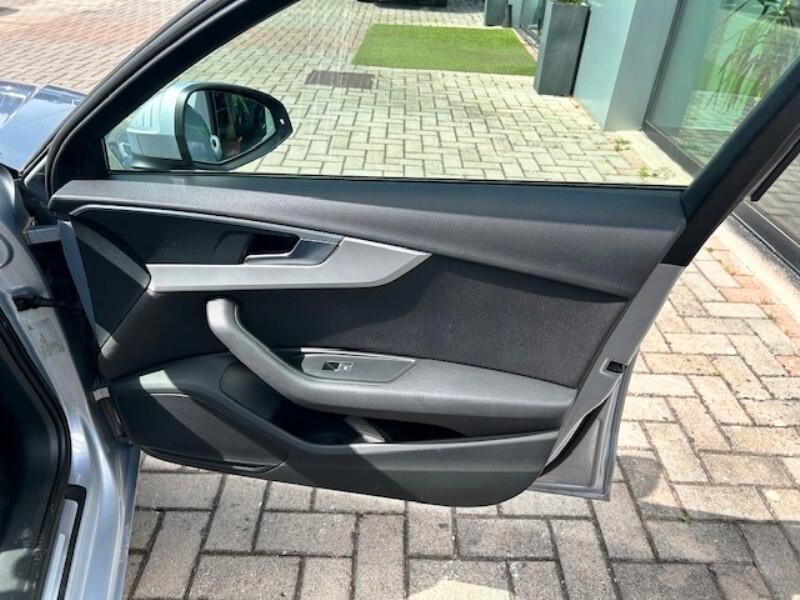 Audi A4 Avant 2.0 TDI 150 CV S tronic
