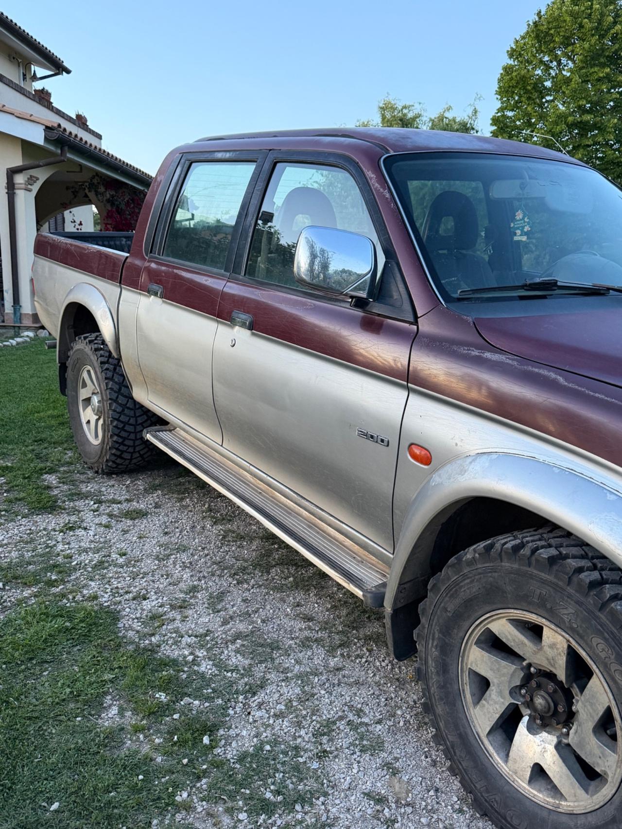 Mitsubishi L200 2.5 TDI 4WD Club Cab Pick-up GL