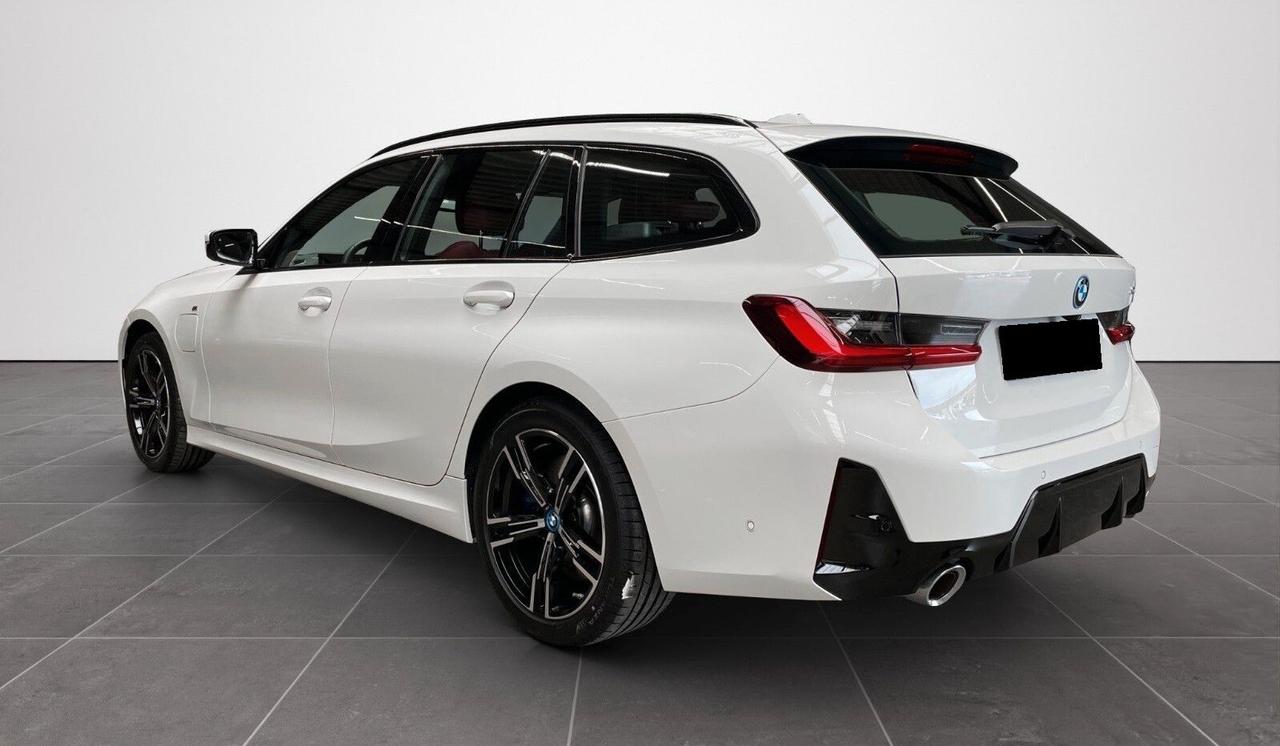 Bmw 330 BMW 330e Touring M-sport