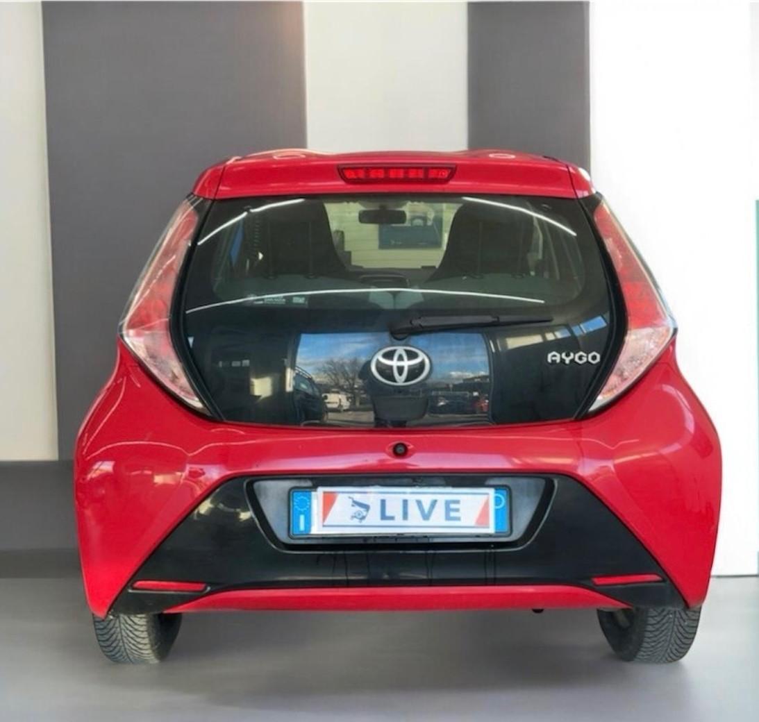 Toyota Aygo 1.0 x-play