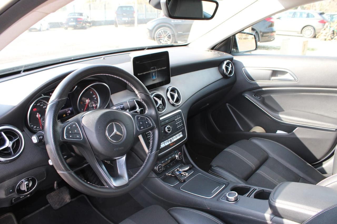 Mercedes-benz GLA 200 d Tua A SOLI 251€ Automatic Premium