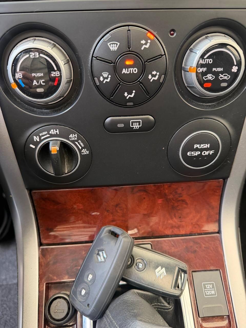 SUZUKI GRAND VITARA 2008 1.9 DDiS 4X4 – TETTO APRIBILE – KEYLESS – FRIZIONE NUOVA