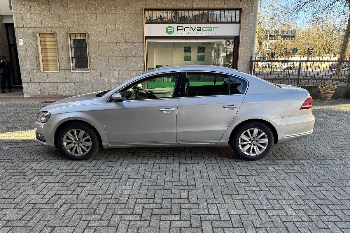 VOLKSWAGEN Passat 2.0 TDI Comfortline BlueM. Tech.