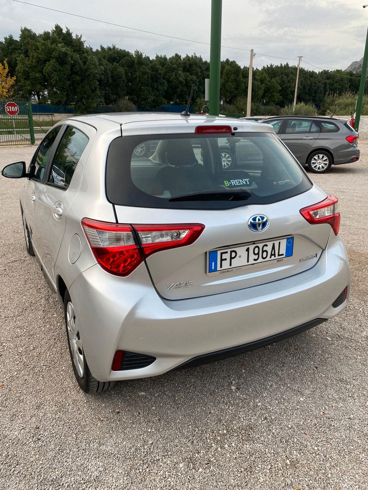 Toyota Yaris 1.5 Hybrid 5 porte Active