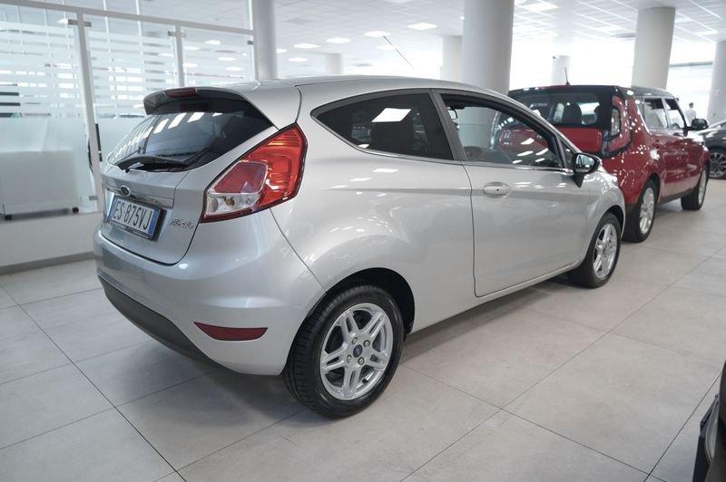 Ford Fiesta VI 2013 3p 1.4 Titanium Gpl 92cv