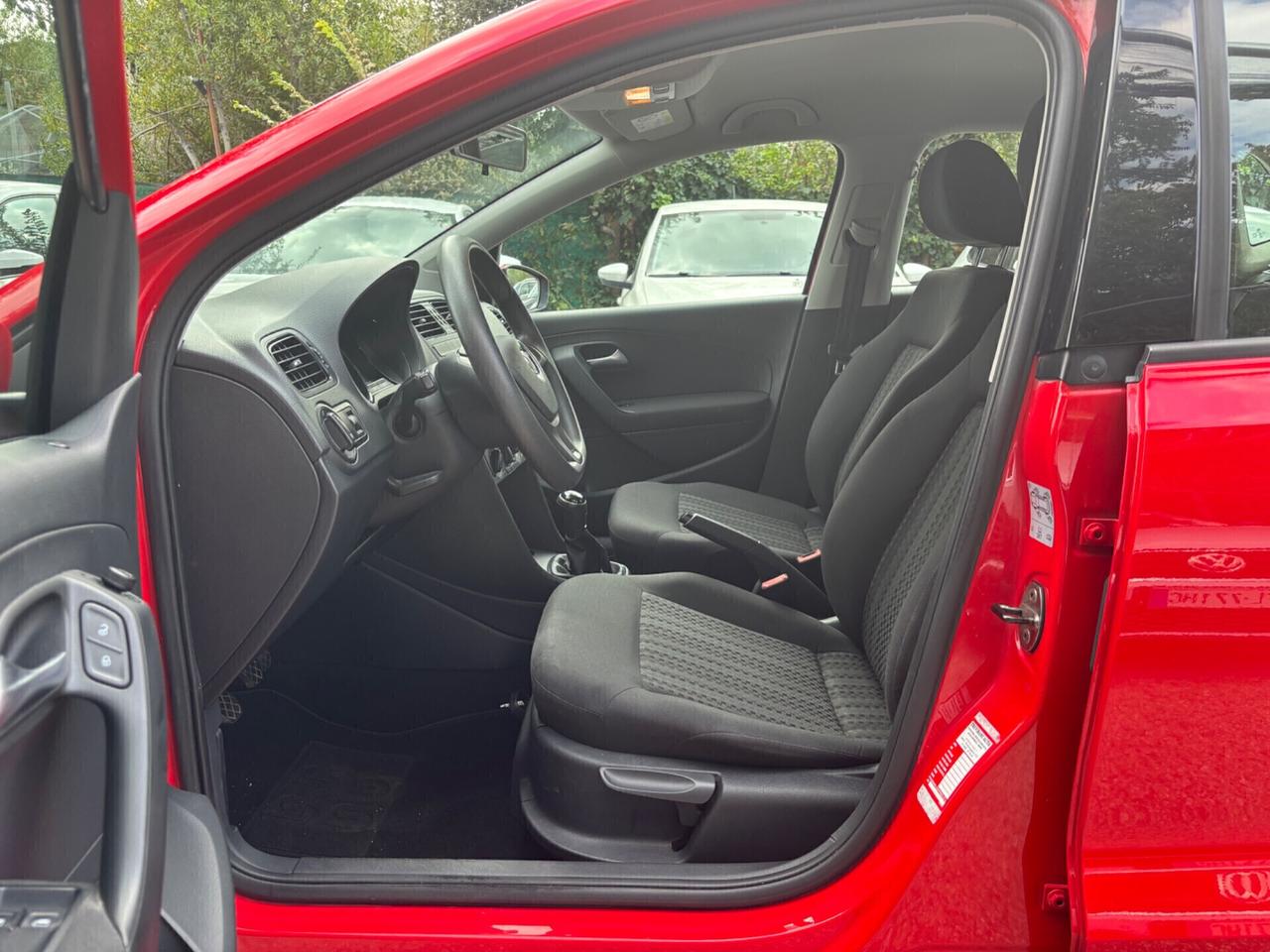 Volkswagen Polo 1.0 5 porte ok neopatentati