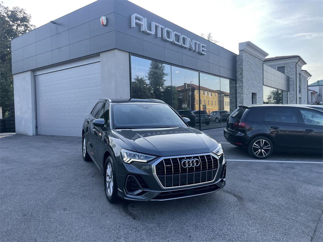 AUDI Q3 Q3 40 TFSI quattro S tr. S line edition