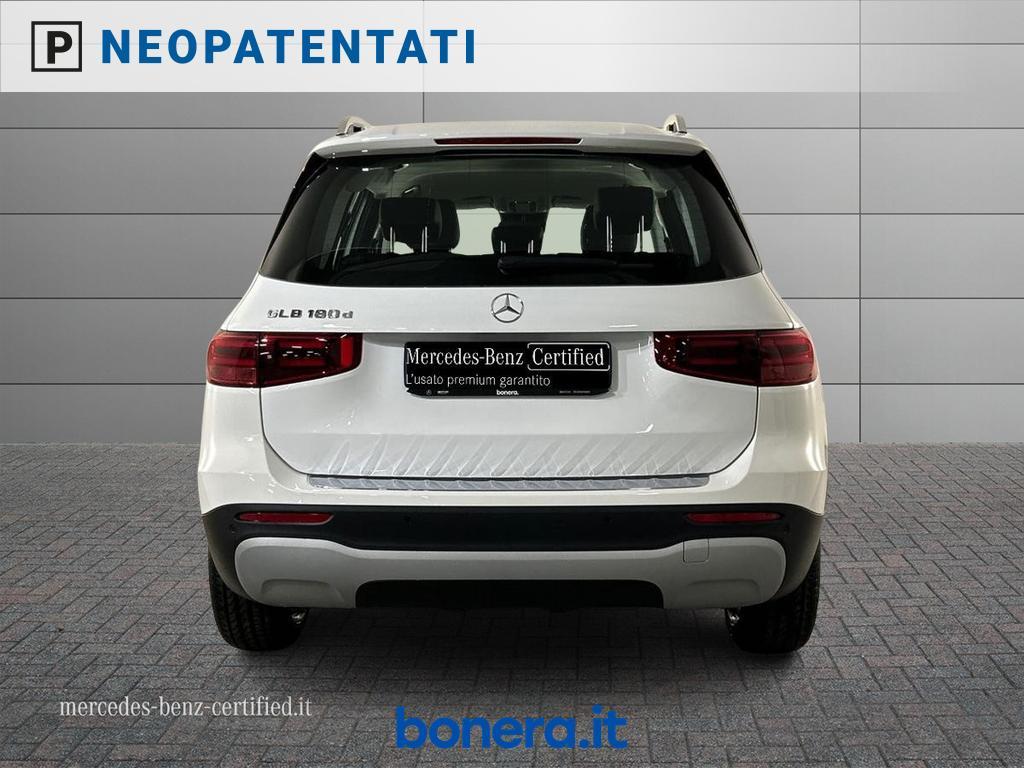 Mercedes GLB 180 D Advanced 8G-DCT