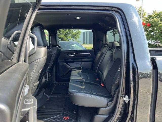 DODGE RAM 5.7 V8 Crew Cab Sport CLEAN TITLE N1