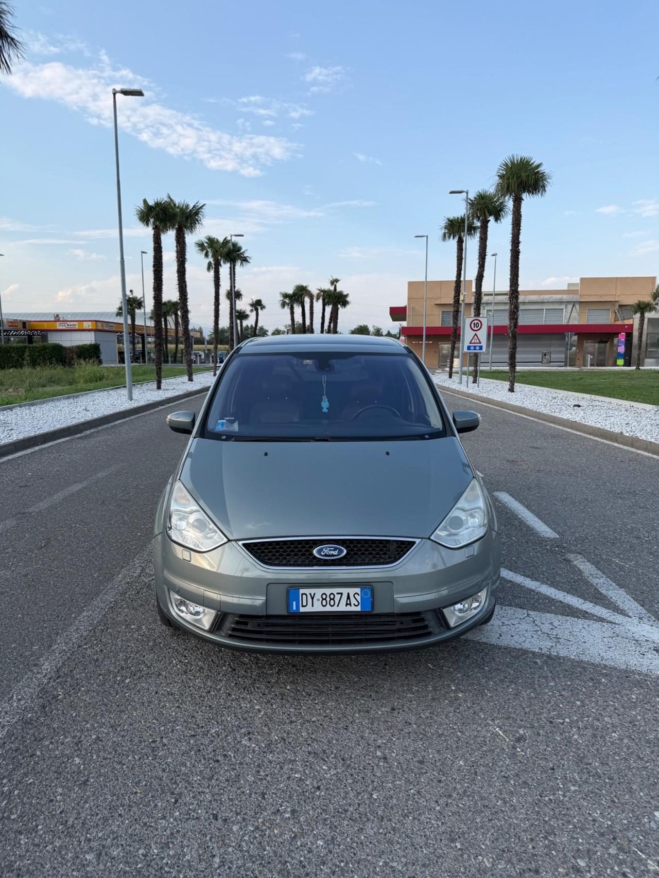 Ford Galaxy 2.0 TDCi 140 CV 6tr. Ghia DPF
