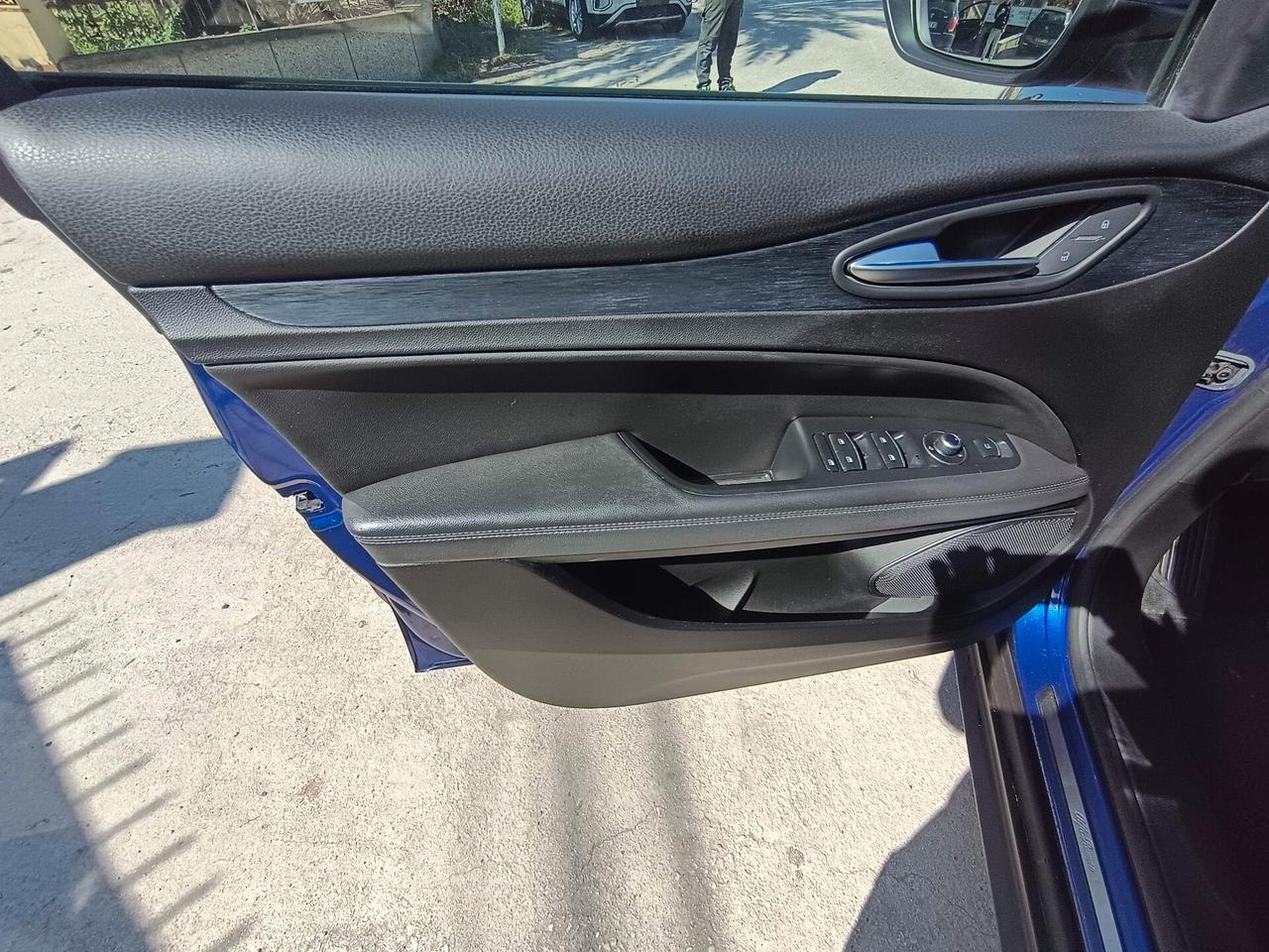 Alfa Romeo Stelvio 2.2 Turbodiesel 160 CV AT8 RWD Super Business