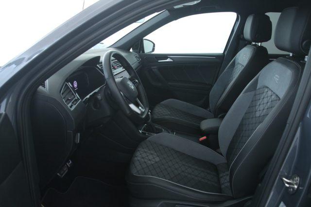 VOLKSWAGEN Tiguan 2.0 TDI 150 CV SCR DSG R-Line Black Pack/Matrix