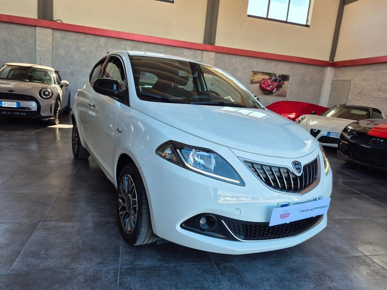 Lancia Ypsilon 1.0 hybrid gold PREZZO REALE