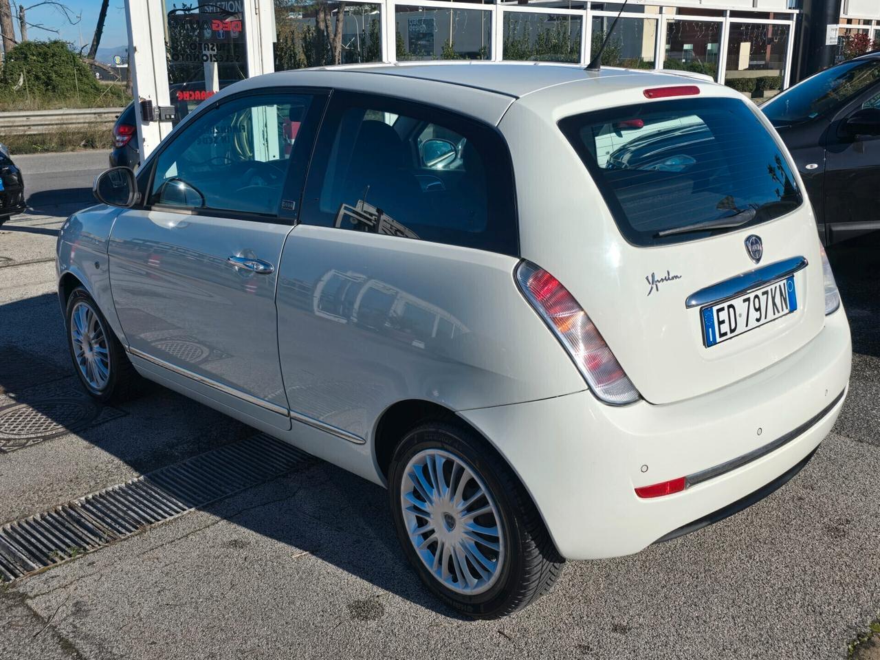 Lancia Ypsilon 1.2 69 CV Unyca Nuovissima