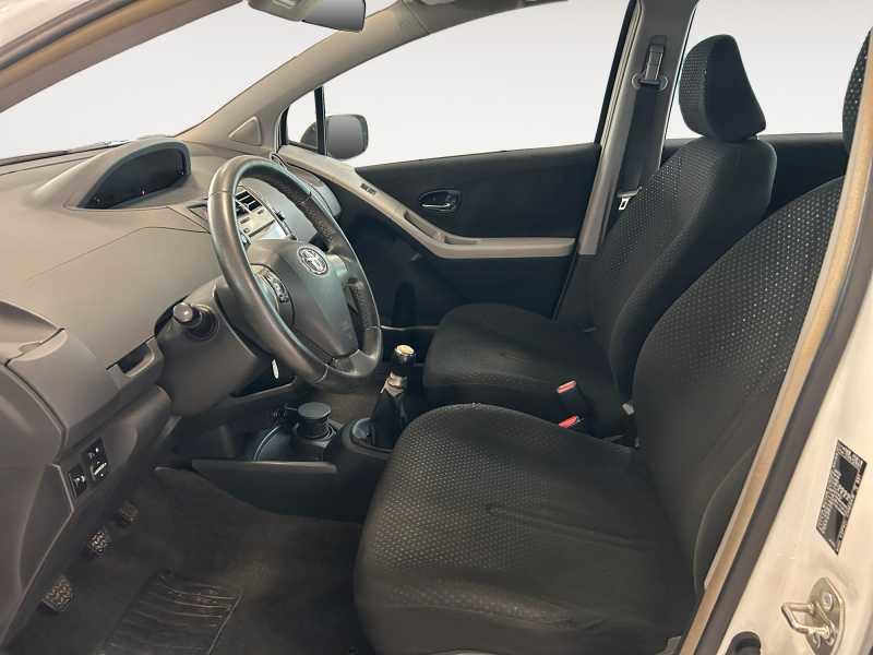 TOYOTA Yaris 5p 1.0 SoL