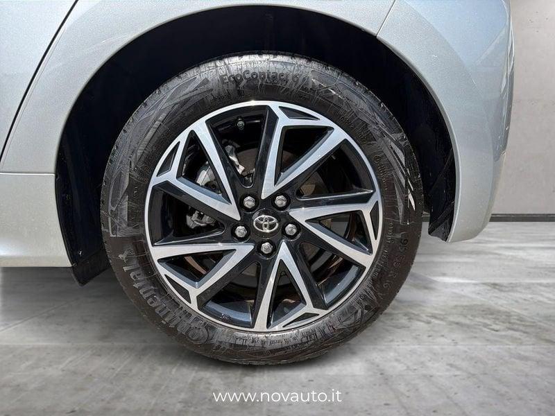 Toyota Yaris Hybrid Trend MY22
