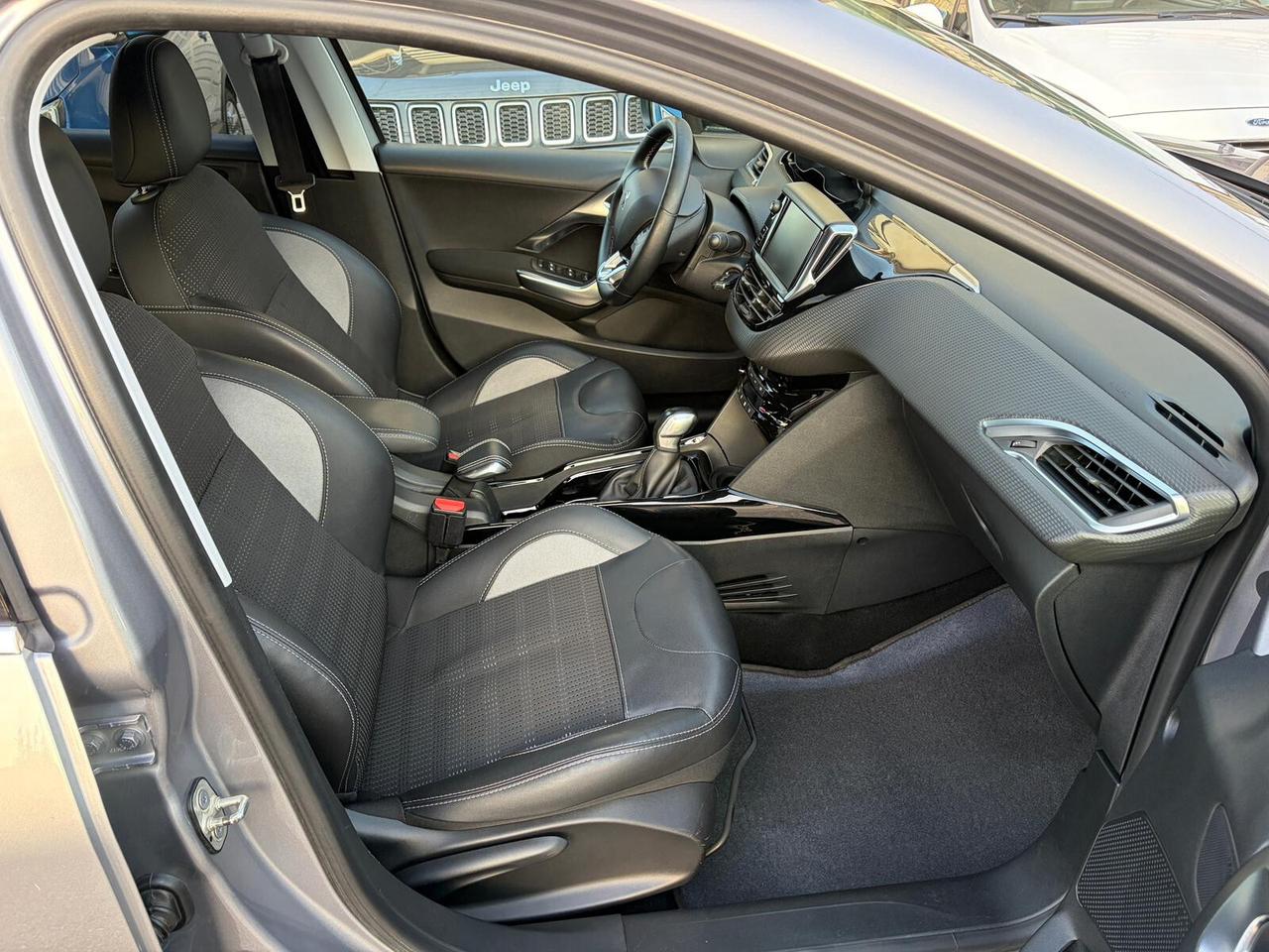 Peugeot 2008 1.6 BlueHDi 100CV Allure