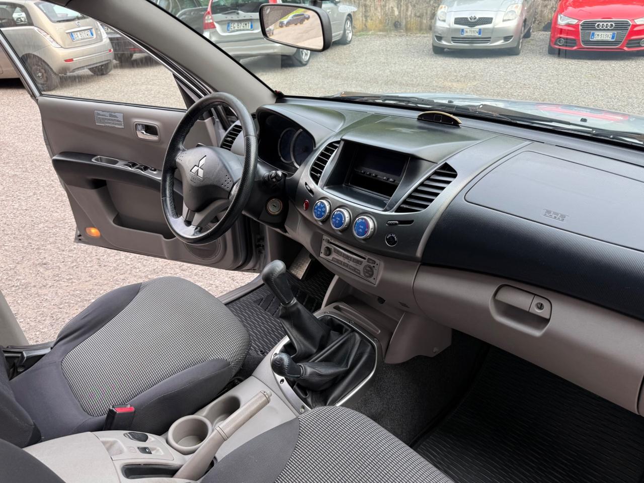 Mitsubishi L200 2.5 DI-D/136CV Double Cab Invite