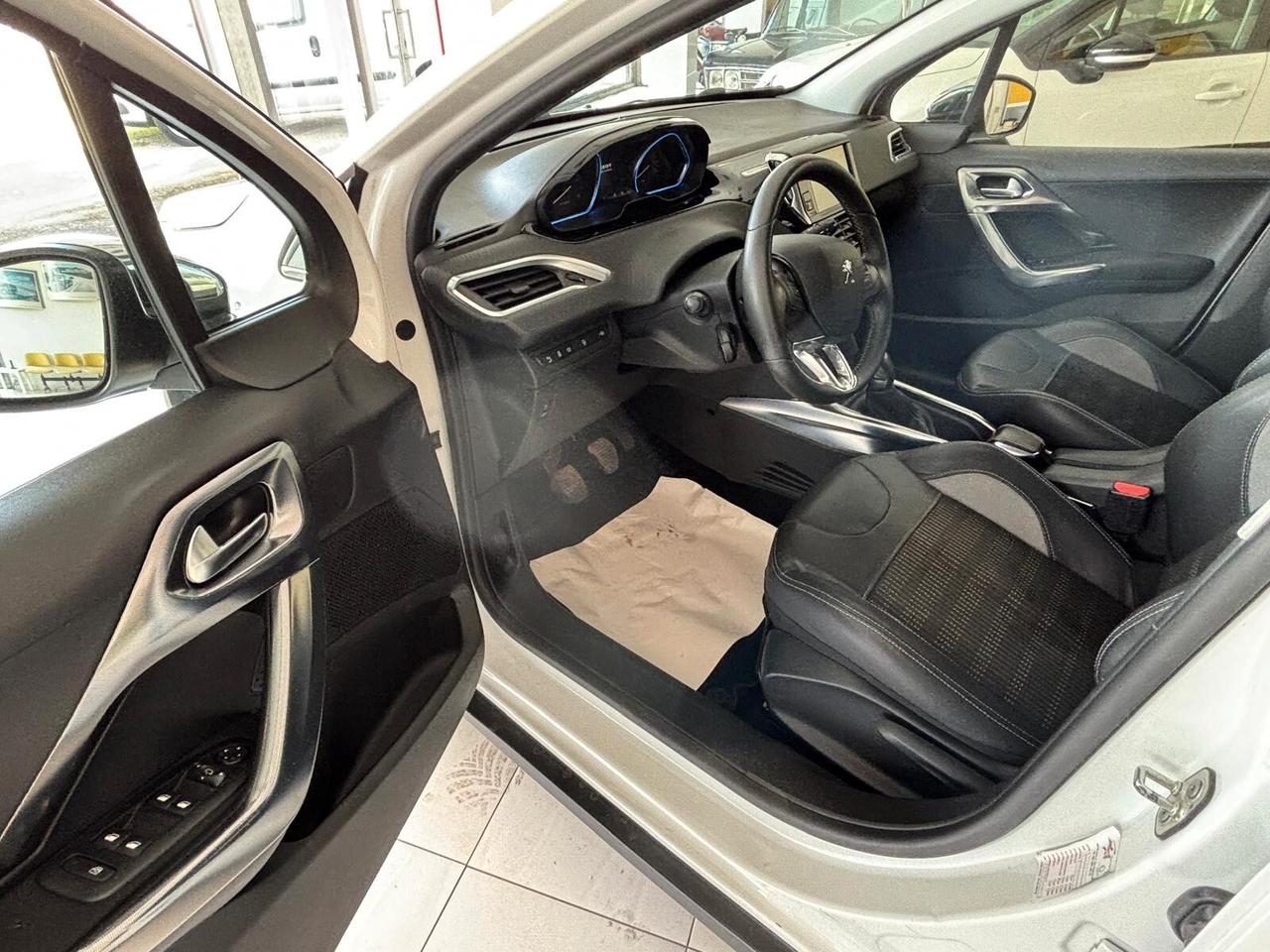 Peugeot 2008 1.6 e-HDi 115 CV Stop&Start Allure