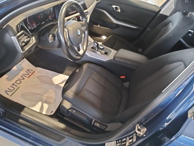 BMW 320 d 48V xDrive Touring Business Advantage