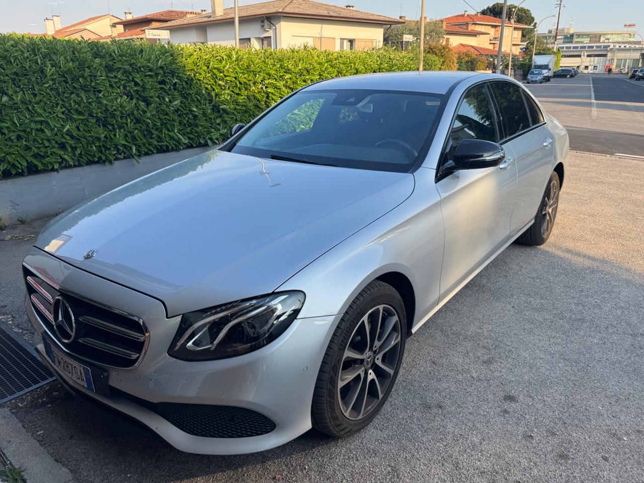 Mercedes-benz E 220 d Auto Premium Plus