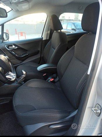 Peugeot 208 - 2018