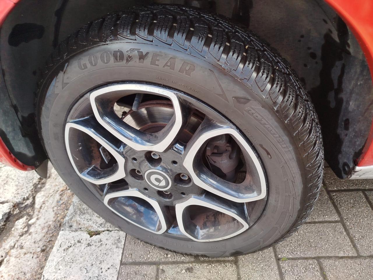 SMART FORFOUR 1.0 PASSION *PREZZO VERO* UNIPRO' TETTO KM CERTIFICATI ITALIANA