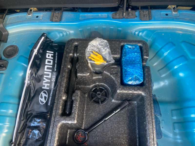 HYUNDAI Kona 1.6 gdi hev Xclass 2wd 141cv DcT