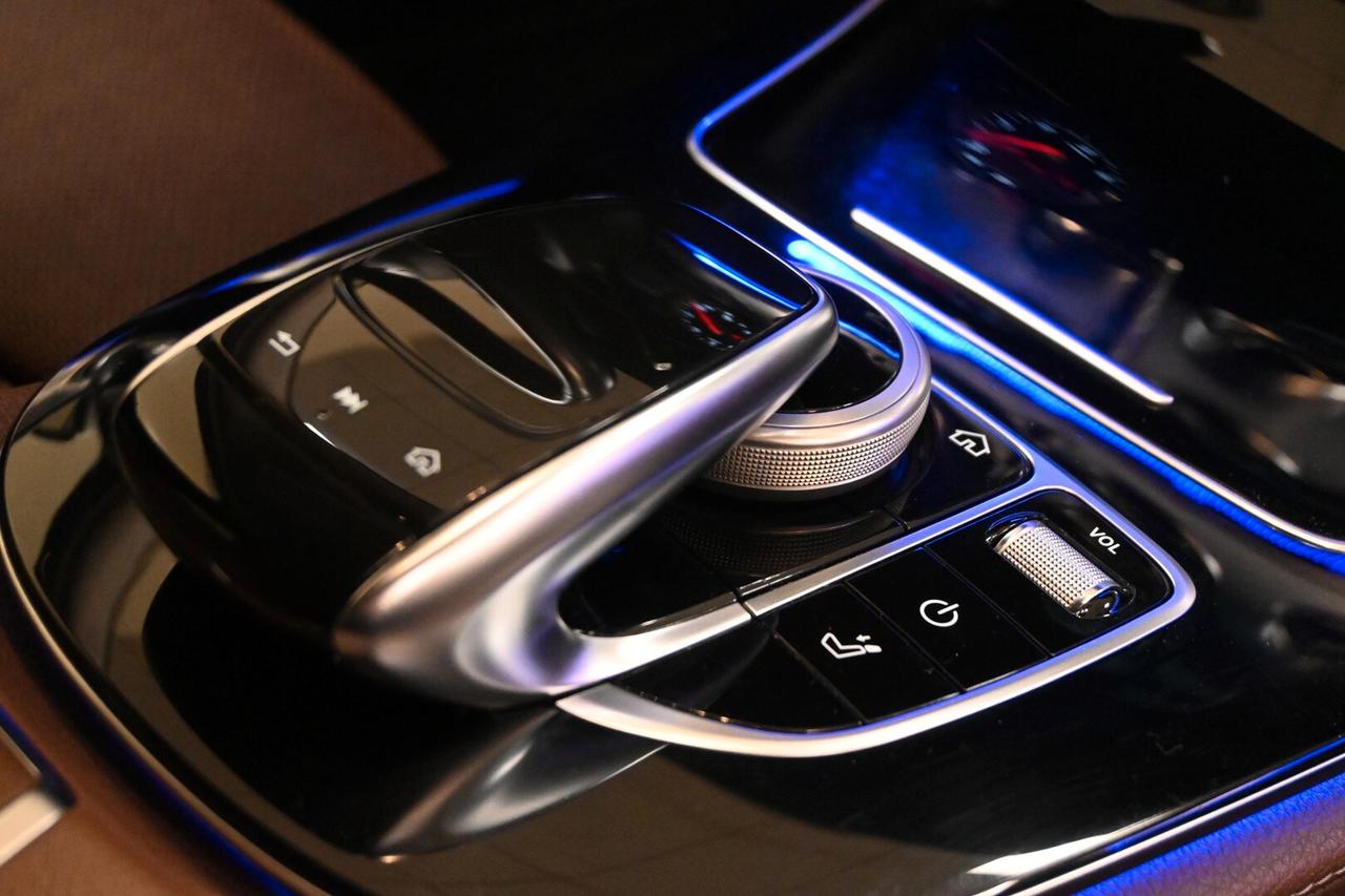 MERCEDES Classe E (W/S213) E 220 d S.W. 4Mati...