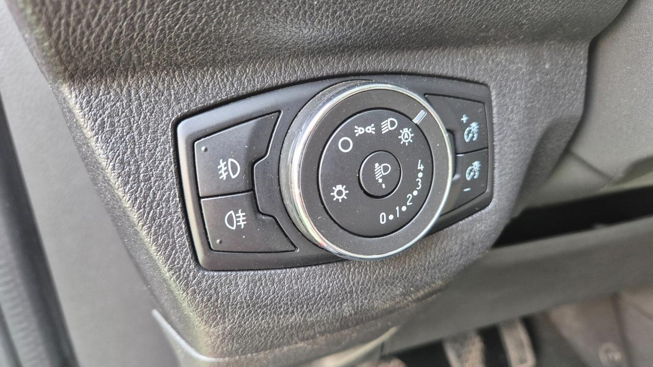 Ford Tourneo Connect 1.6 TDCi 115 CV Plus