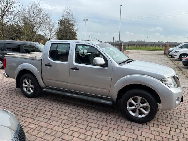 Nissan Navara 2.5 dCi 190CV 4 porte Double Cab LE Automatik