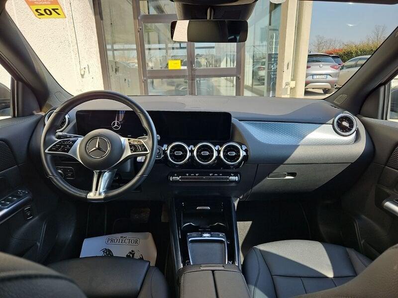 Mercedes-Benz GLA GLA 180 d Progressive Advanced