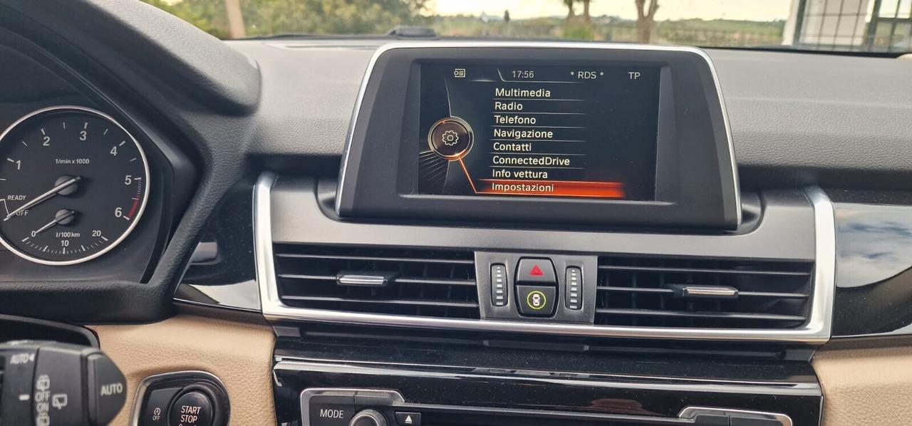 Bmw 2er Active Tourer 220d xDrive Luxury aut.