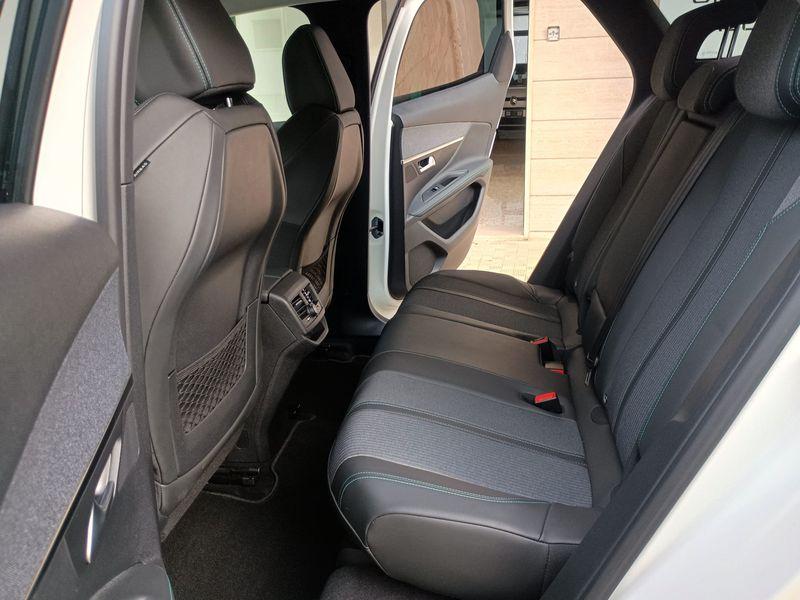 PEUGEOT 3008 II 2021 - 3008 1.5 bluehdi Allure Pack s&s 130cv eat8