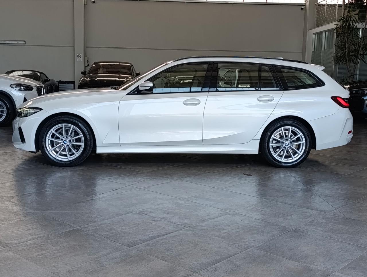 BMW 318 d Touring mhev 48V auto